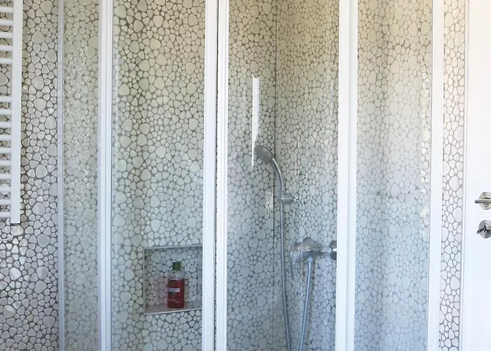 Kallista Livadakia Apartment *